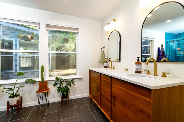 $385,000 | 4123 Oakridge Drive, North Charleston, SC 29418