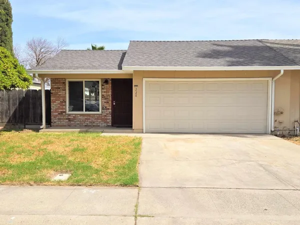 $384,950 | 228 Carmillita Way, Modesto, CA 95354