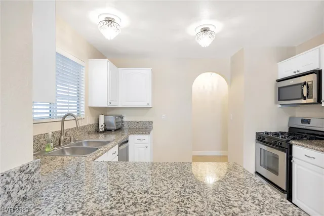 $1,650 | 2200 South Fort Apache Road, Unit 2223, Las Vegas, NV 89117