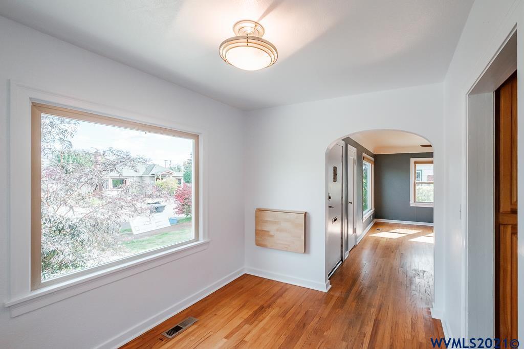 1540 Southwest Liberty Street Albany, OR 97321 - Photo 11 of 42 Gallery Image 11