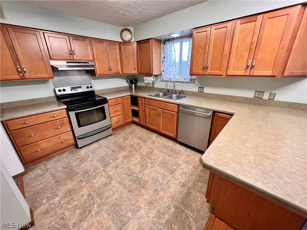 16411 Shilling Road Berlin Center, OH 44401 - Photo 7 of 27 Gallery Image 7
