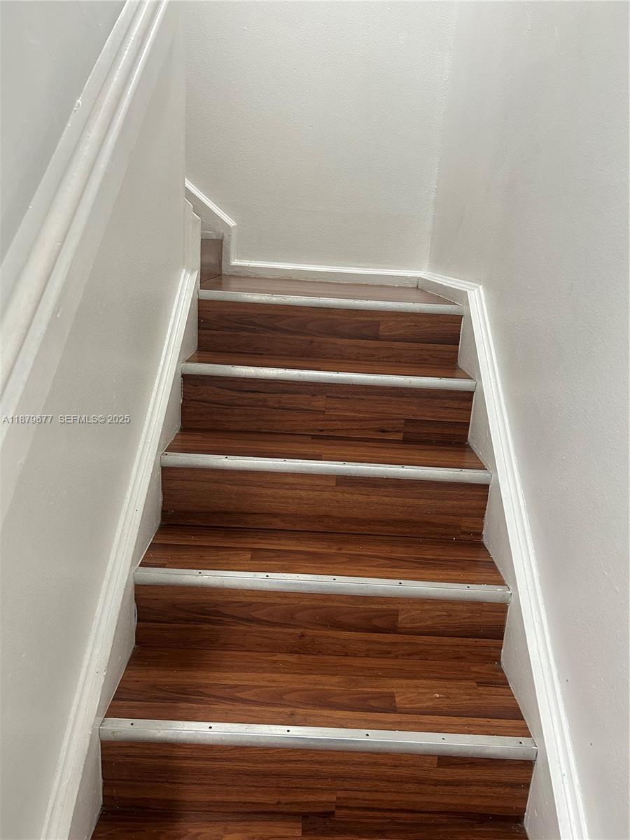 17901 Northwest 68th Avenue, Unit R209 Hialeah, FL 33015 - Photo 17 of 40 a view of entryway