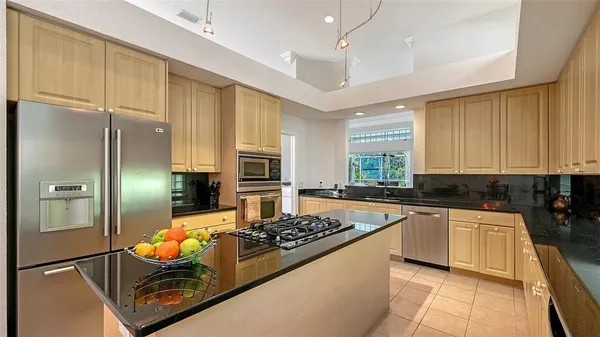 $724,900 | 7318 Windemere Lane, University Park, FL 34201