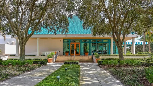 $724,900 | 7318 Windemere Lane, University Park, FL 34201