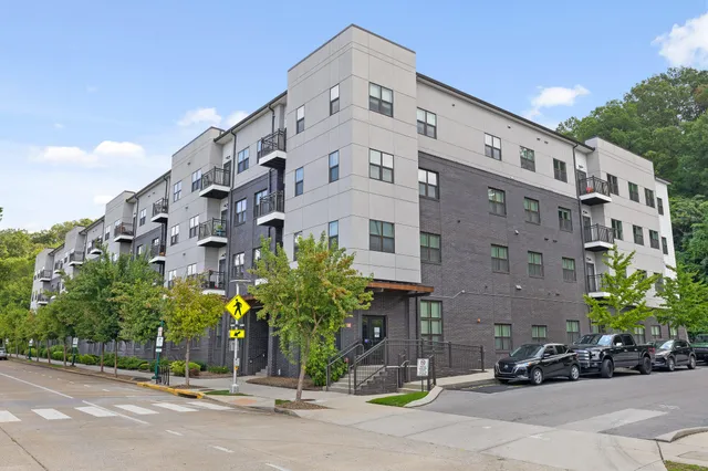 $250,000 | 782 Riverfront Parkway, Unit 322, Chattanooga, TN 37402