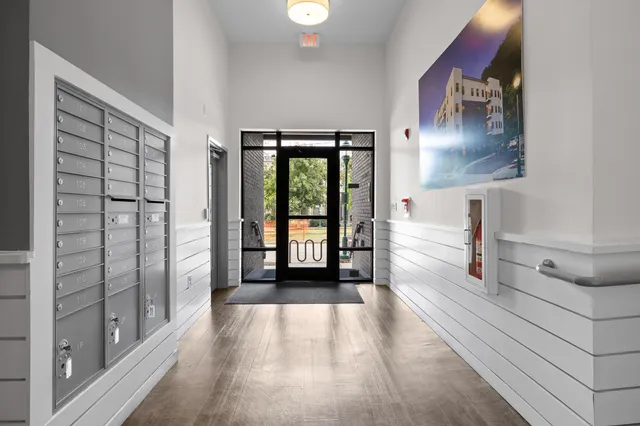 $250,000 | 782 Riverfront Parkway, Unit 322, Chattanooga, TN 37402