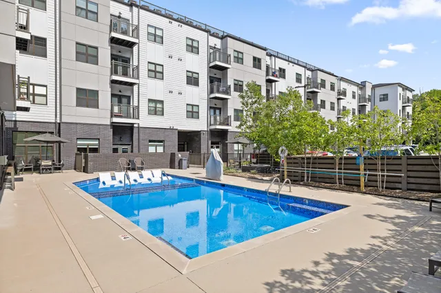 $250,000 | 782 Riverfront Parkway, Unit 322, Chattanooga, TN 37402