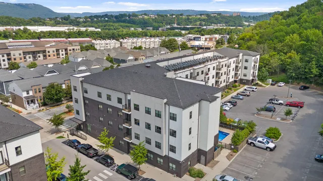 $250,000 | 782 Riverfront Parkway, Unit 322, Chattanooga, TN 37402