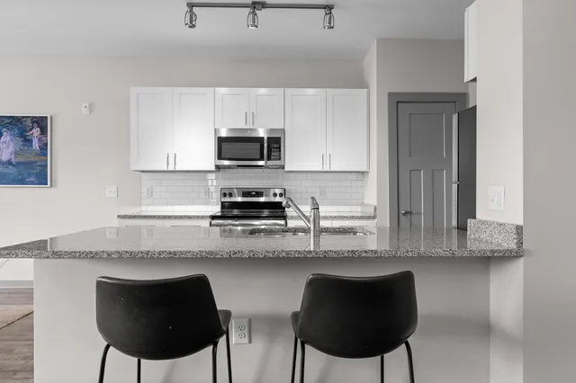 $250,000 | 782 Riverfront Parkway, Unit 322, Chattanooga, TN 37402