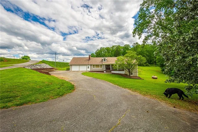 a view of livingroom with furniture and wooden floor