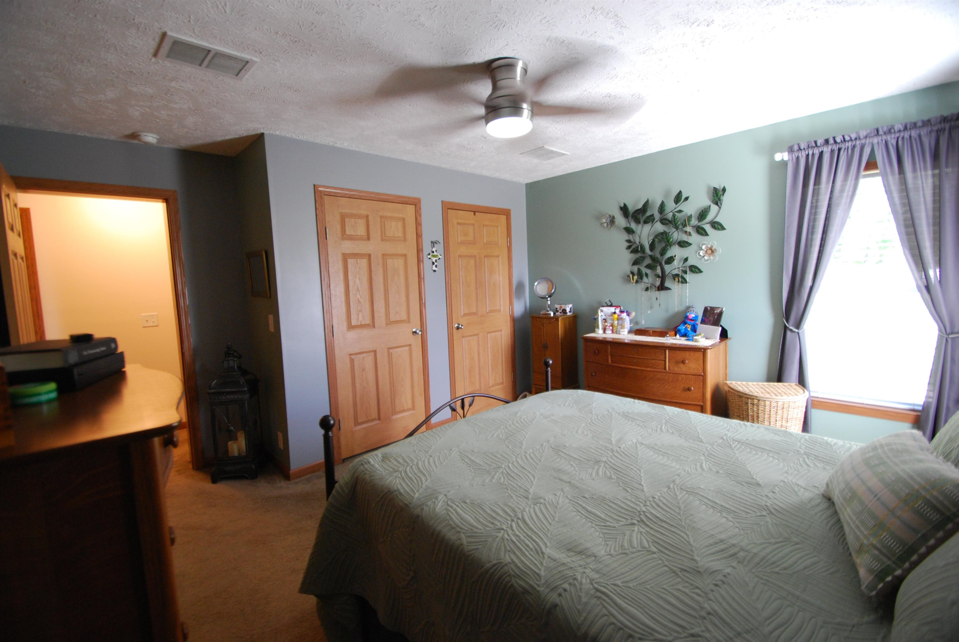 797 Kenyon Road Lupton, MI 48635 - Photo 17 of 42 1950703-7a8aba75-47f2-4cde-99ff-5daab0b44fb6.JPG