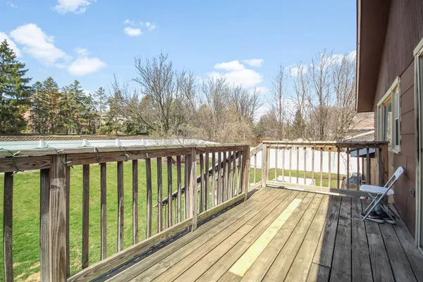 $535,000 | 230 Millford Lane, Bloomingdale, IL 60108