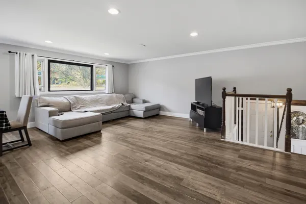 $535,000 | 230 Millford Lane, Bloomingdale, IL 60108