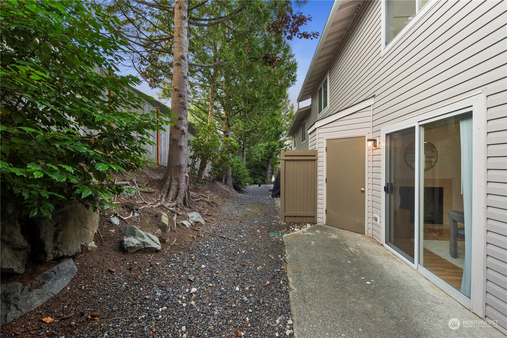 18910 Bothell Everett Highway, Unit K1 Bothell, WA 98012 - Photo 27 of 34