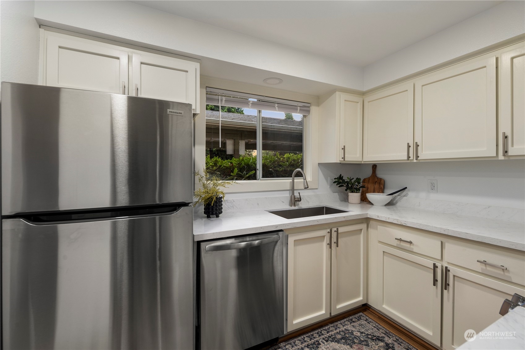 18910 Bothell Everett Highway, Unit K1 Bothell, WA 98012 - Photo 7 of 34