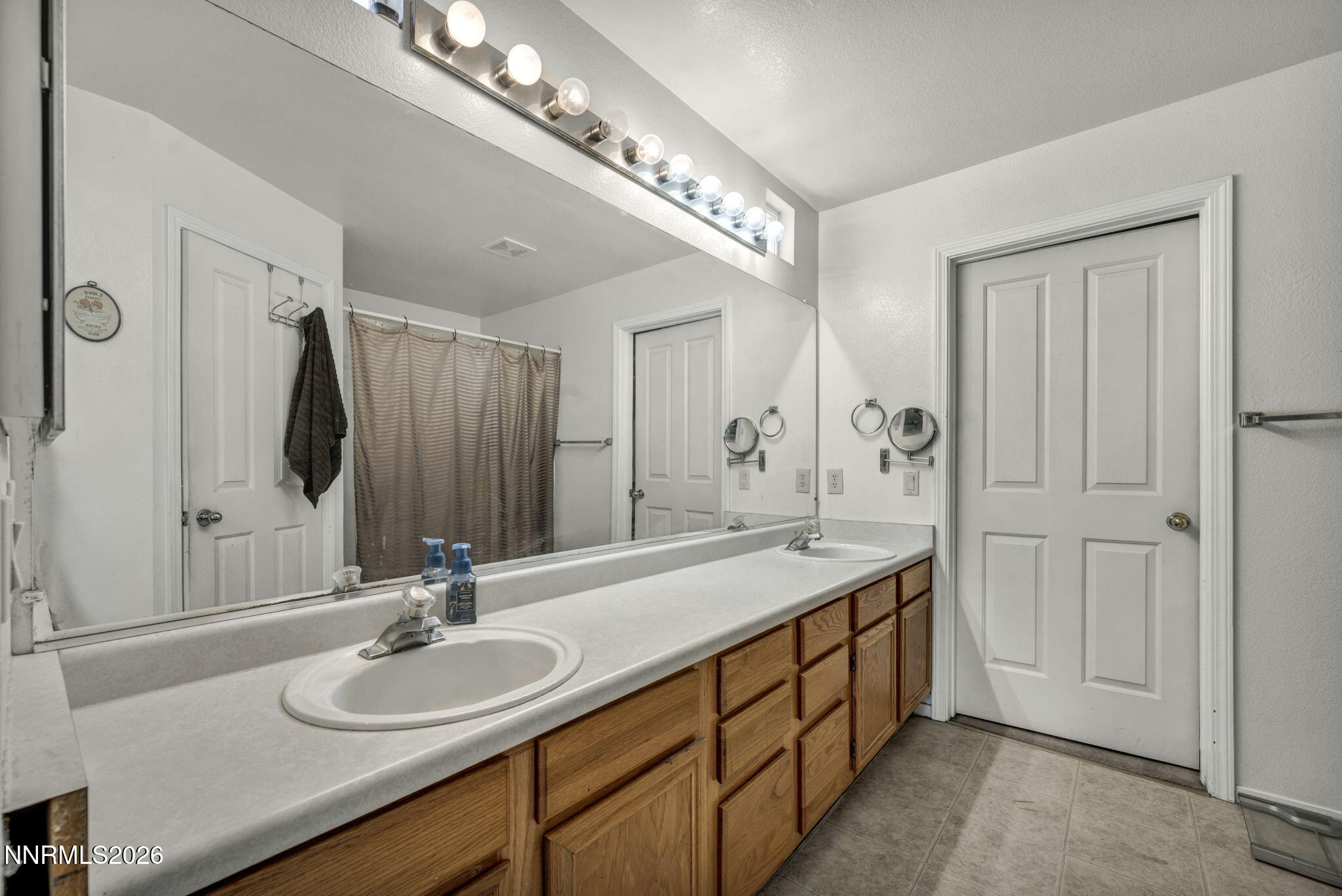 2405 Serena Drive Reno, NV 89503 - Photo 22 of 26 47-web-or-mls-2405-serena-dr
