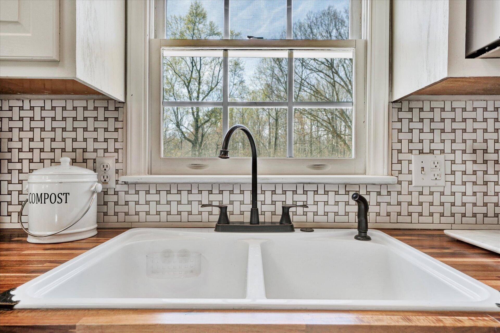 1077 Hopkins Road Rocky Mount, VA 24151 - Photo 16 of 69 15-DSC00019