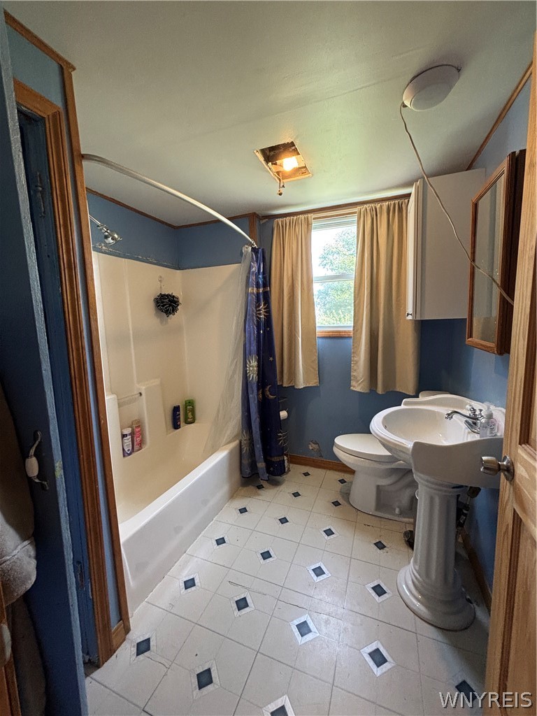 12114 Meahl Road Newstead, NY 14001 - Photo 13 of 36 Bathroom