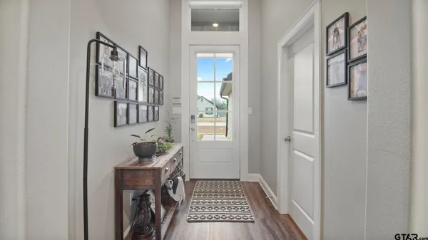 $429,999 | 14144 Foxtail Drive, Flint, TX 75762