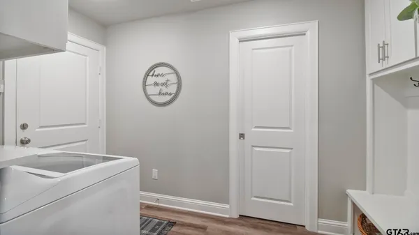 $429,999 | 14144 Foxtail Drive, Flint, TX 75762