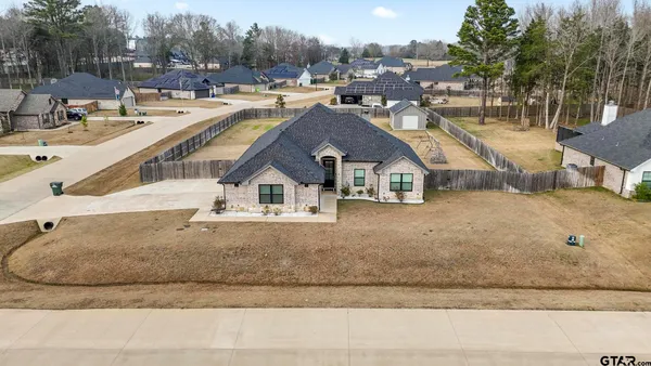 $429,999 | 14144 Foxtail Drive, Flint, TX 75762