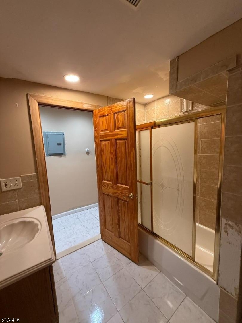 389 Amherst Street East Orange, NJ 07018 - Photo 8 of 8