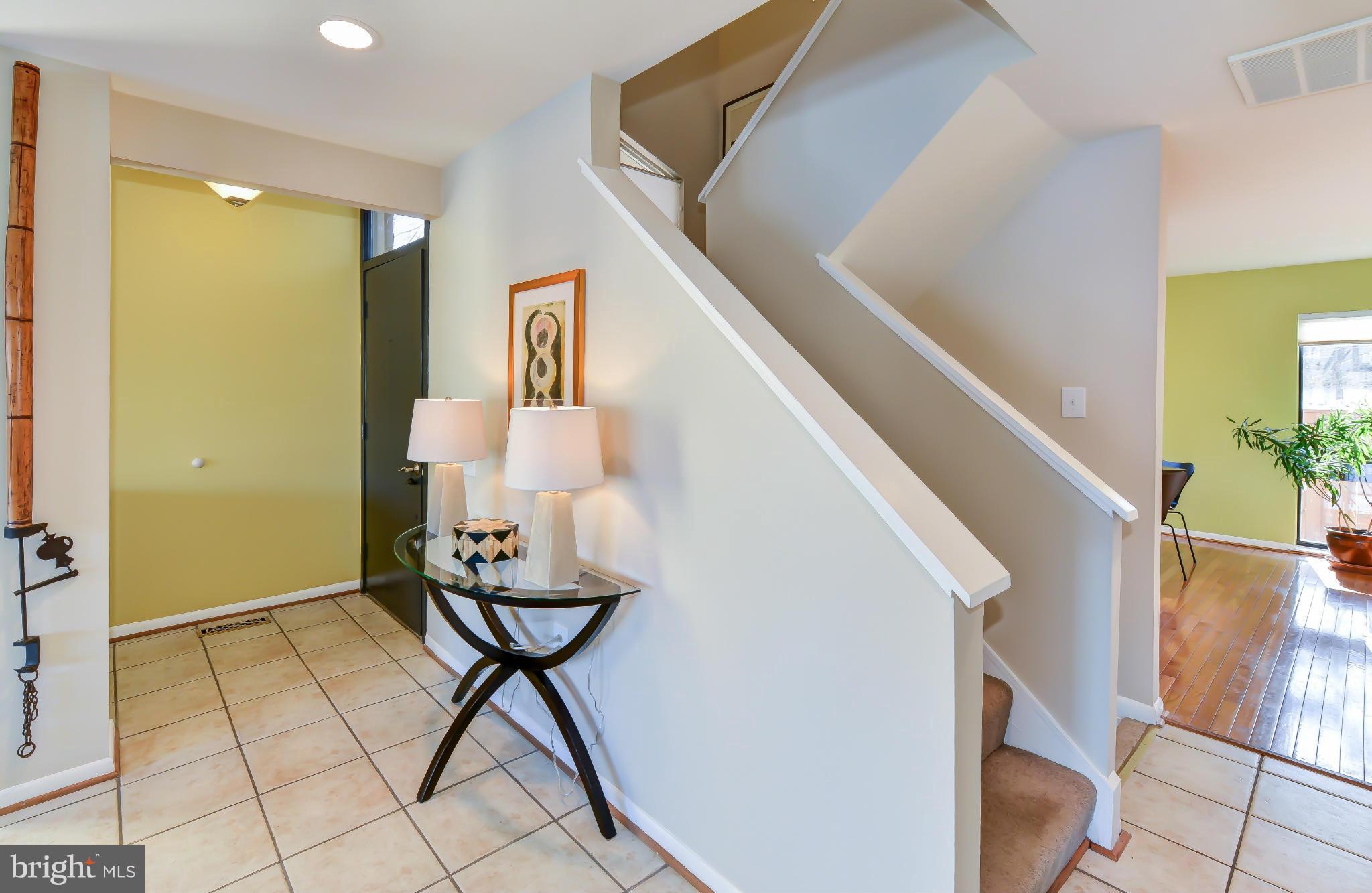 11216 Lagoon Lane Reston, VA 20191 - Photo 3 of 30 Elegant Entry w/ Tiled Floor