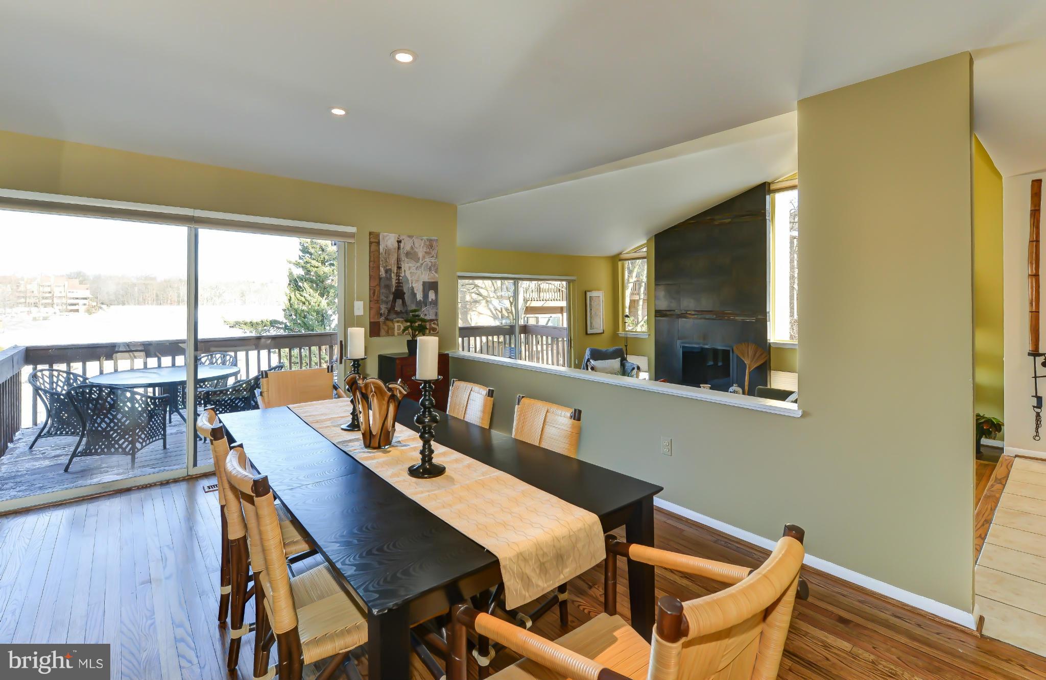 11216 Lagoon Lane Reston, VA 20191 - Photo 8 of 30 Dining Room