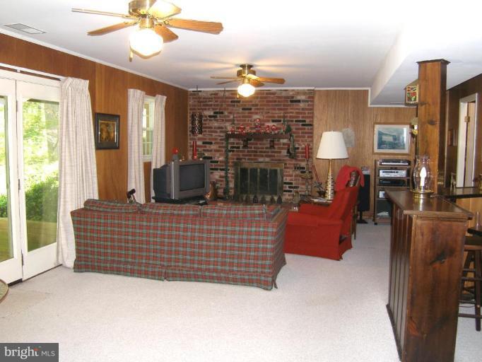 5627 Ravenel Lane Springfield, VA 22151 - Photo 11 of 14 Recreation Room