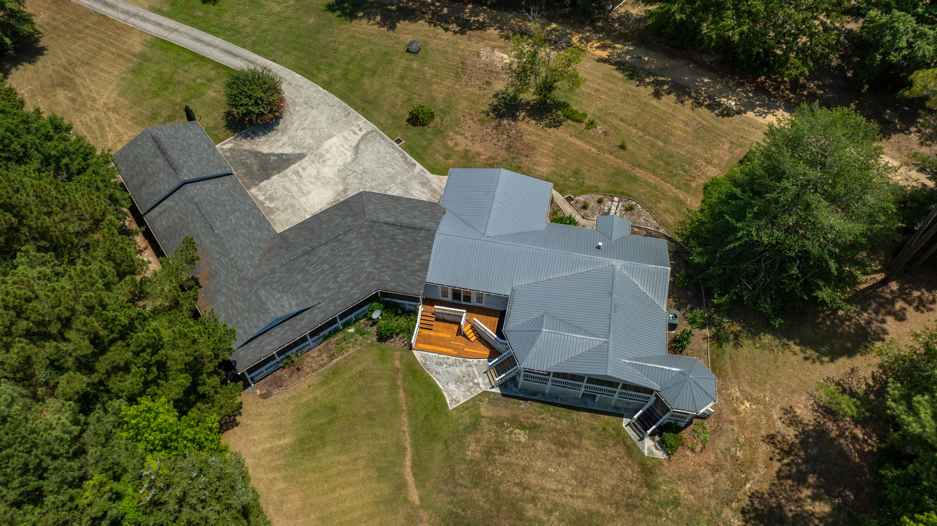 520 South Point Drive Gilbert, SC 29054 - Photo 35 of 118