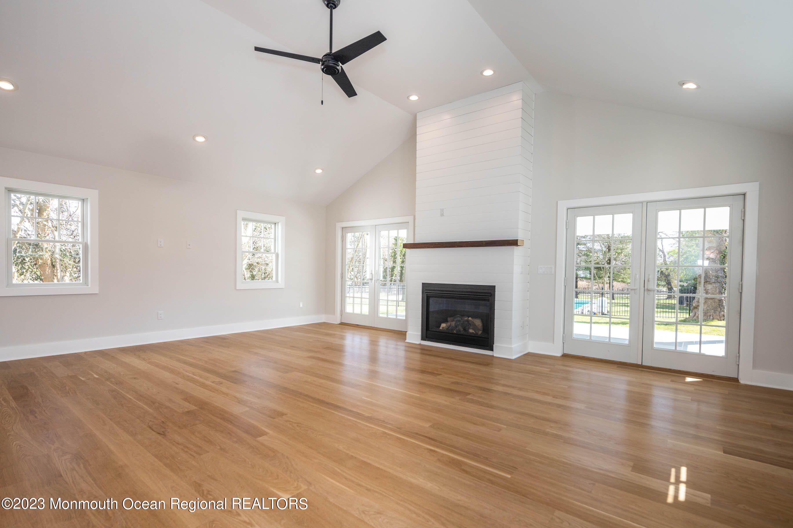 333 Harding Road Little Silver, NJ 07739 - Photo 23 of 56 GREAT ROOM