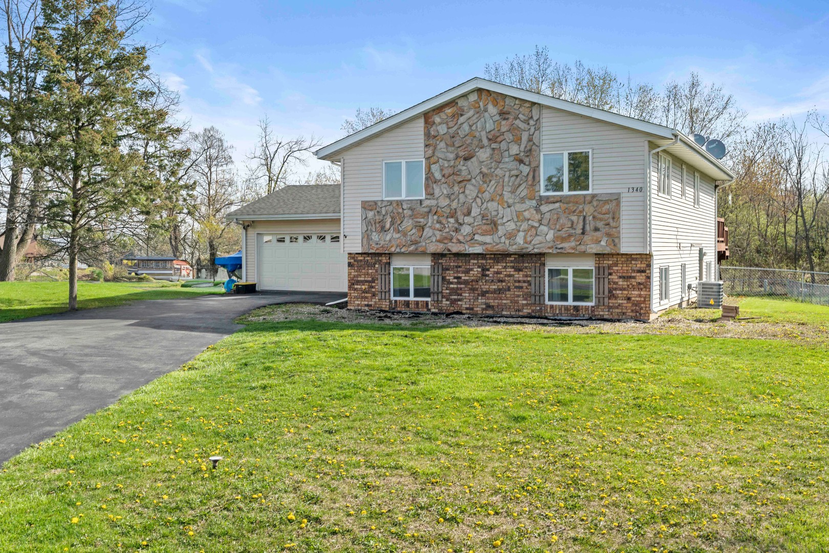 1340 Brandywine Road Crown Point, IN 46307 - Photo 2 of 35 Gallery Image 2
