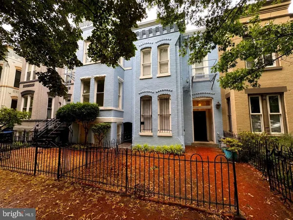 $1,500,000 | 213 5th Street Southeast, Washington, DC 20003