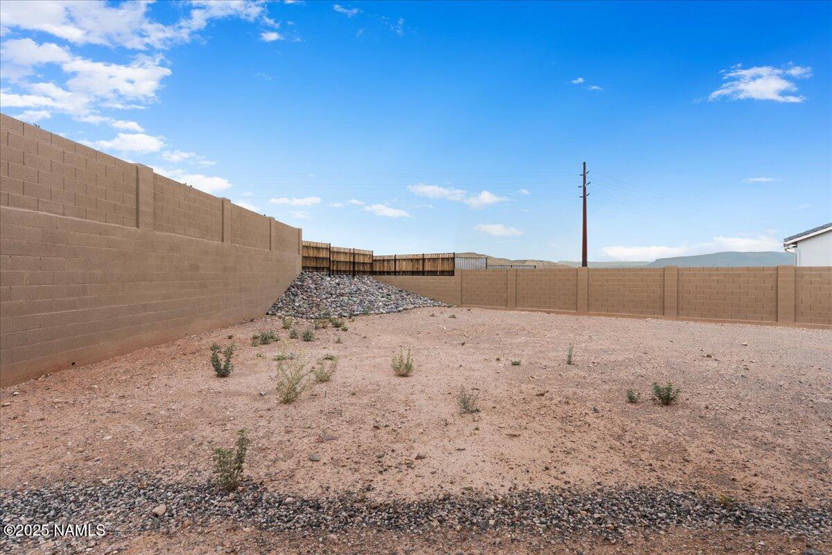 524 Powder Box Road Clarkdale, AZ 86324 - Photo 26 of 32 a view of beach and ocean view