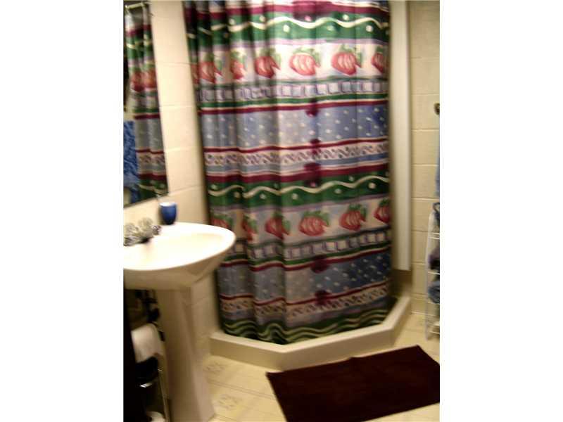 326 Malone Ridge Road Washington, PA 15301 - Photo 21 of 25 Full Bath.