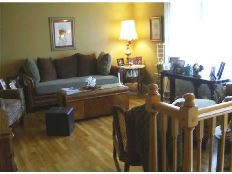 326 Malone Ridge Road Washington, PA 15301 - Photo 10 of 25 Living Room.