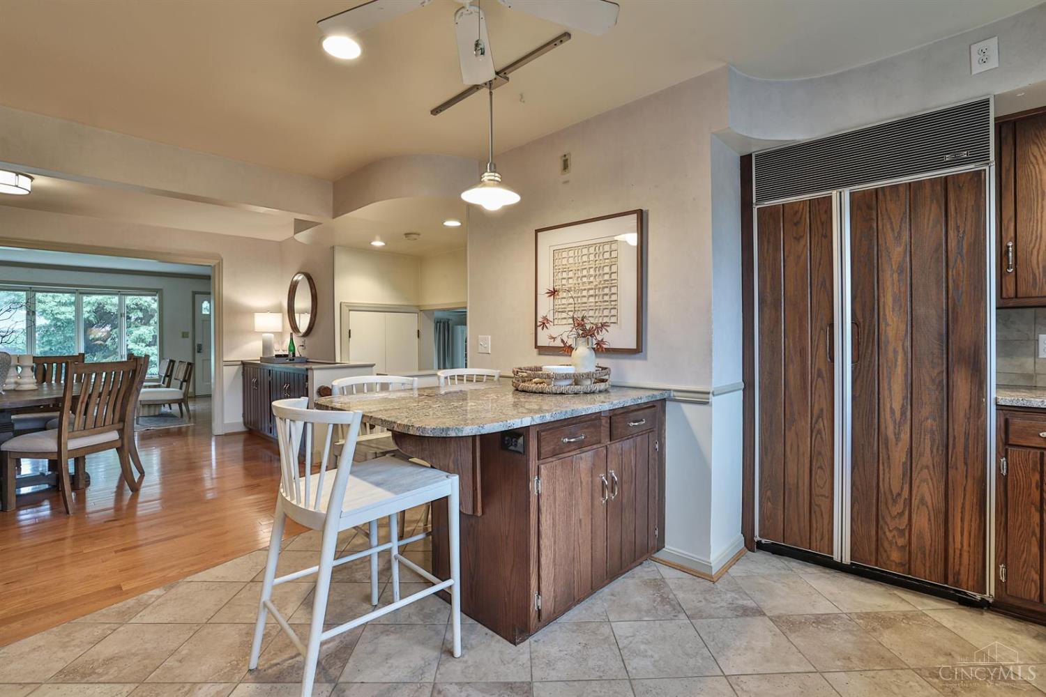 6152 Springdale Road Cincinnati, OH 45247 - Photo 21 of 64