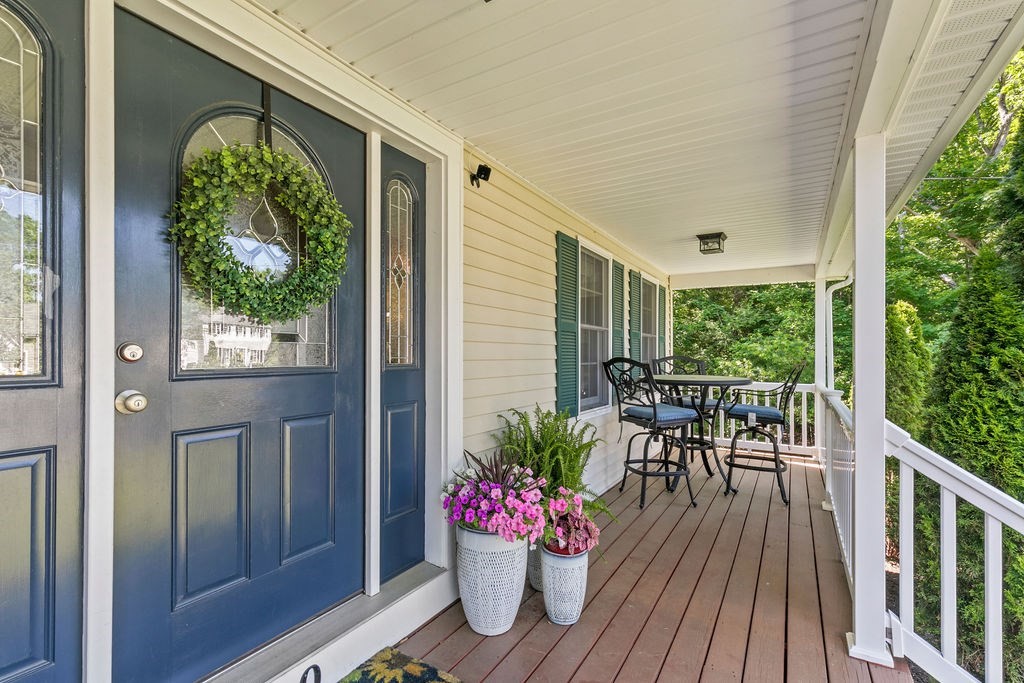 60 Beagle Club Road Attleboro, MA 02703 - Photo 3 of 42 Gallery Image 3