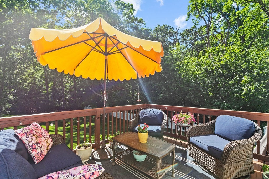60 Beagle Club Road Attleboro, MA 02703 - Photo 5 of 42 Gallery Image 5