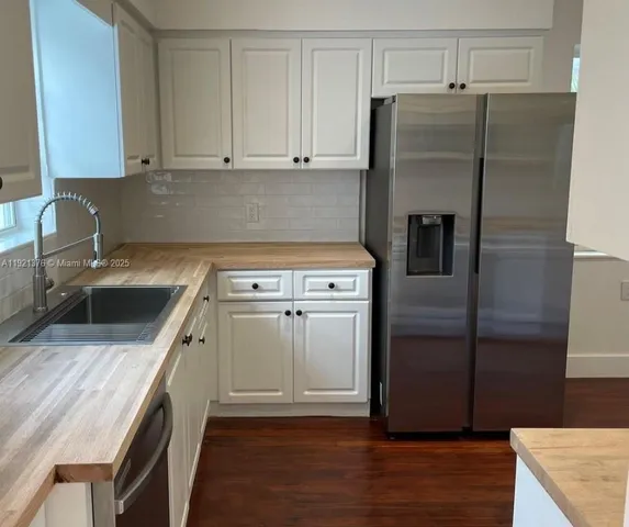 $1,325,000 | 100 Southwest 30th Road, Miami, FL 33129