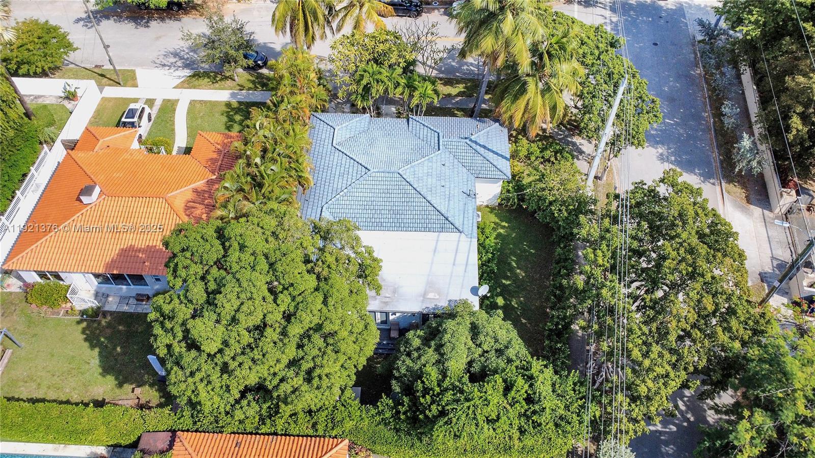 100 Southwest 30th Road Miami, FL 33129 - Photo 29 of 31