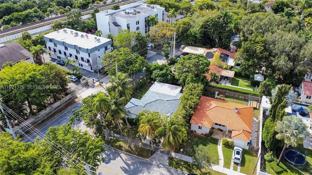 $1,325,000 | 100 Southwest 30th Road, Miami, FL 33129