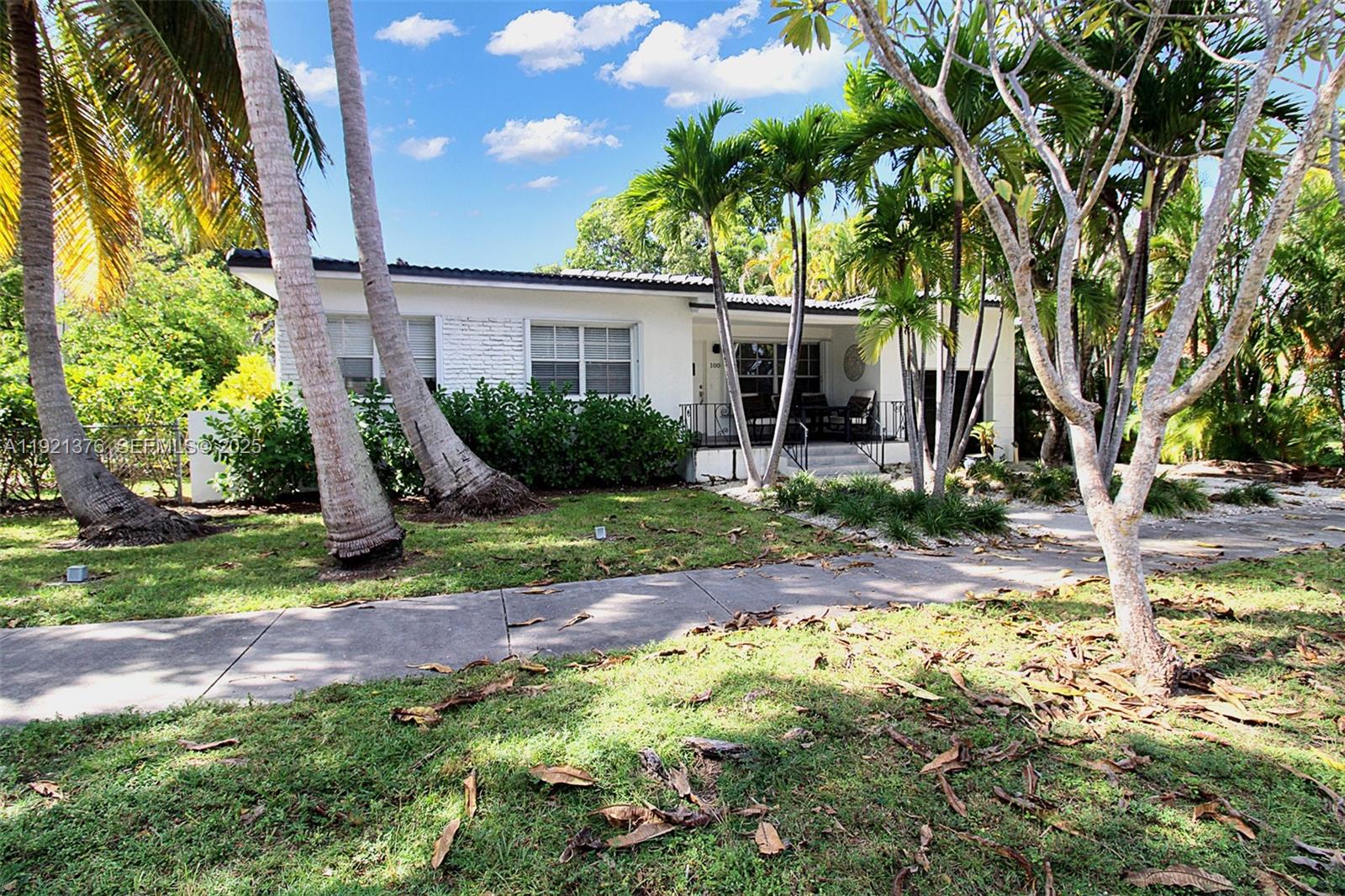 100 Southwest 30th Road Miami, FL 33129 - Photo 5 of 31