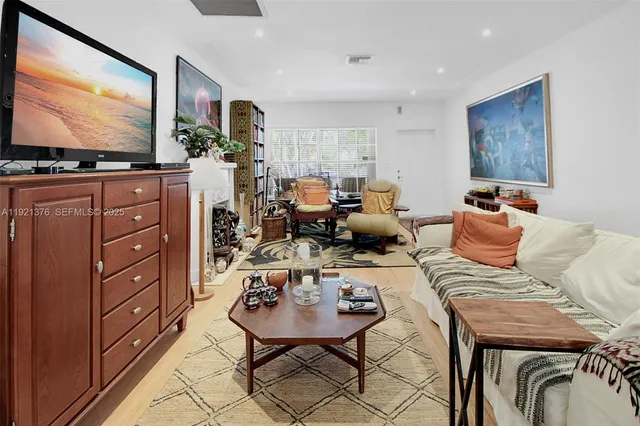 $1,325,000 | 100 Southwest 30th Road, Miami, FL 33129