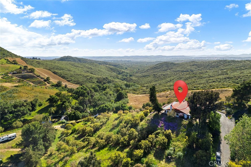 4613 Sleeping Indian Road Fallbrook, CA 92028 - Photo 44 of 75 a view of a city