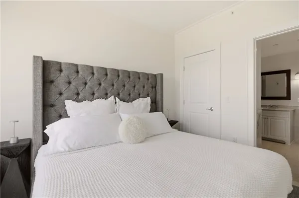 $485,000 | 1 Tower Drive, Unit 604, Portsmouth, RI 02871