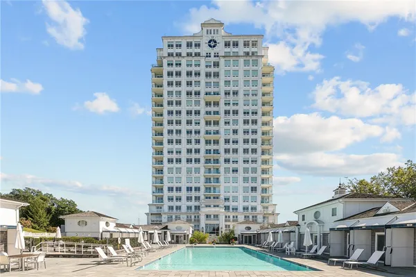 $485,000 | 1 Tower Drive, Unit 604, Portsmouth, RI 02871