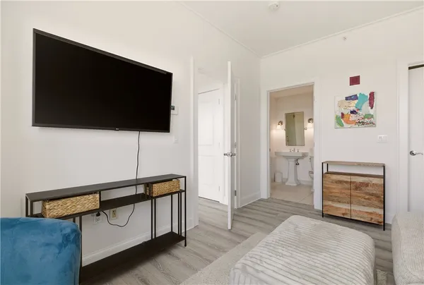 $485,000 | 1 Tower Drive, Unit 604, Portsmouth, RI 02871