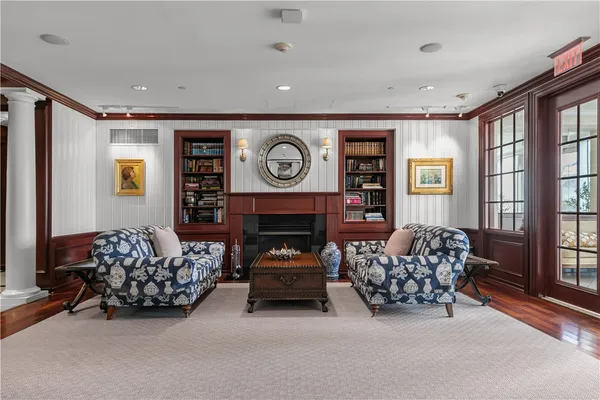 $485,000 | 1 Tower Drive, Unit 604, Portsmouth, RI 02871