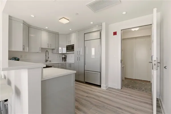 $485,000 | 1 Tower Drive, Unit 604, Portsmouth, RI 02871